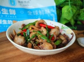 麻辣鲜美的小章鱼就出锅了，快捷美味，非常下饭。