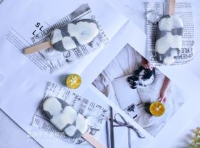 盖上盖子，放入冰箱冷冻24小时以上。冷冻好的雪糕脱模即可食用。