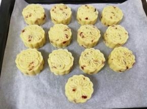 这些食材一共做了13块。