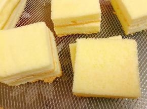 等凉到温热后平均分成16块，每两块为一对