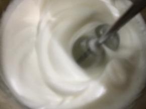 打蛋器中高速开始打发