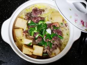 撒入葱花，好吃吧！