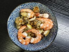 熟海鲜一碗（鲜鲍片、虾仁、鲜瑶柱）