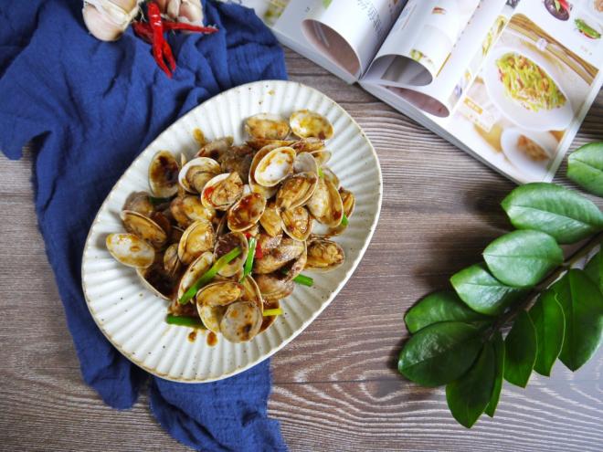 香辣豆瓣炒花甲