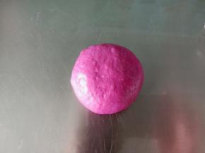 滚圆，收口捏紧