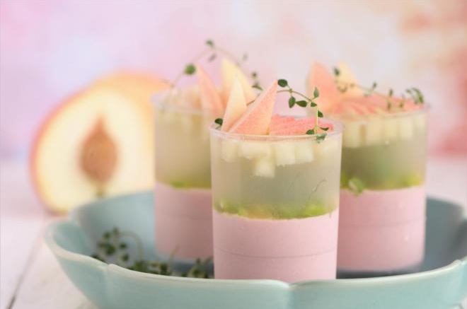 水蜜桃慕斯杯