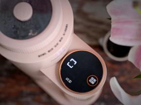 水箱倒好纯净水，豆浆机启动五谷模式。