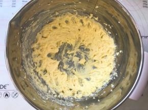 继续打发均匀
