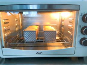 放入预热好的烤箱170度，上下火30分钟，上色后盖上锡纸