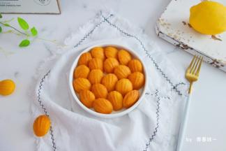 出炉烤网上晾凉，密封保存