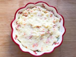 搅拌均匀后放入碗中