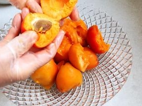 控水，去蒂去核。