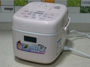 因为我是准备早上吃，所以我晚上是预约烹饪模式，同样的还是选择宝宝粥。