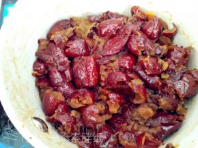 中小火熬煮，一直煮到看不见水分，大约十几分钟即可。