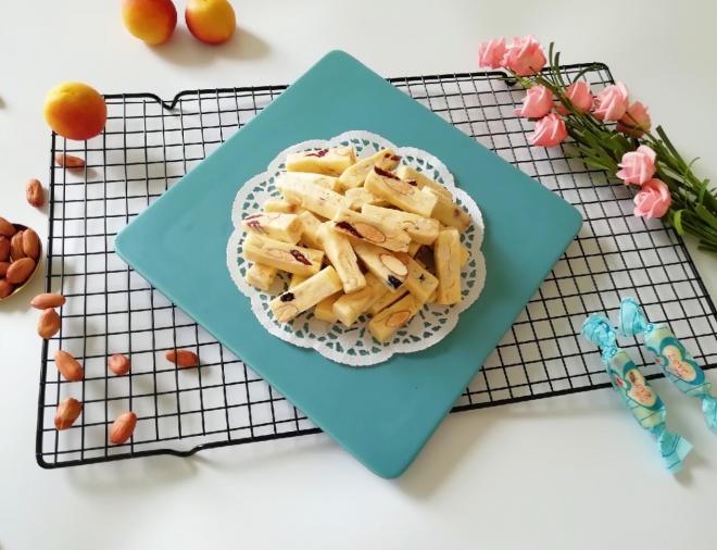 花生坚果牛轧糖