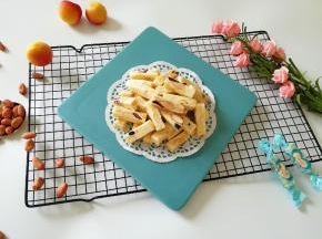 彻底晾凉以后即可食用(夏天天气热，可以放在冰箱冷藏晾凉)。