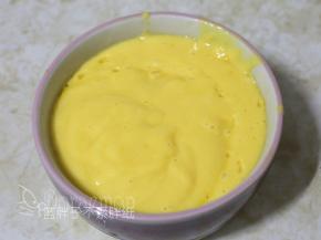 搅打成细腻的果汁。