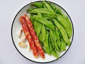 准备好所有食材。