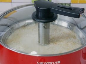 这样子的烹饪模式重复了数次之后。