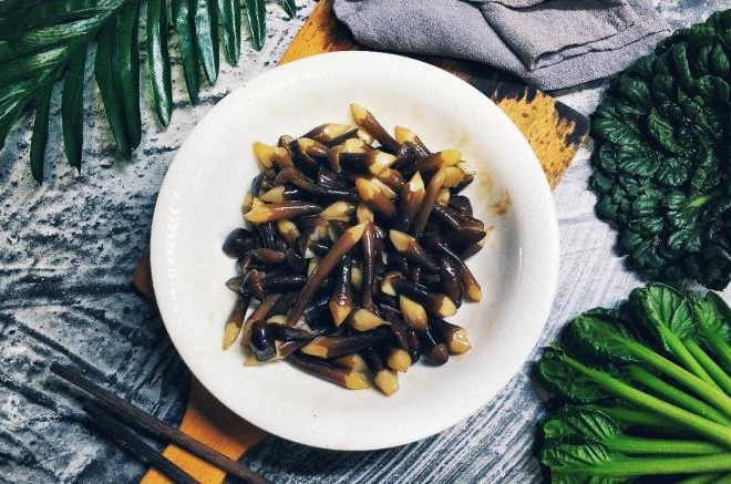 蚝油捞鸡枞菌