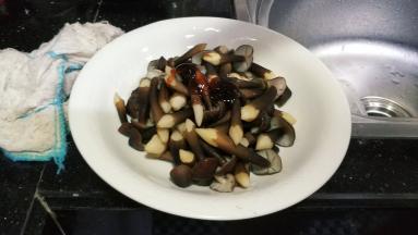 放入香油