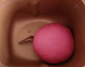 启动生面团程序，揉成光滑的面团。