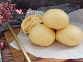 火龙果奶香馒头。