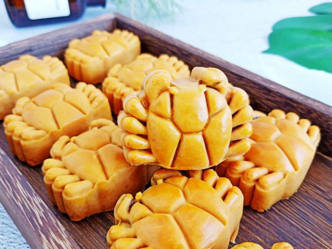 网红螃蟹月饼