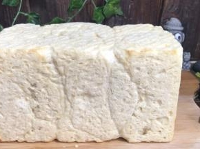 取出脱模，脱模时有点硬，可以密封至凉后就很软了