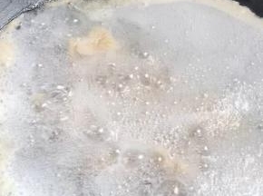 转小火煮半分钟左右