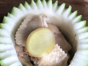 加入剩下的一片姜片