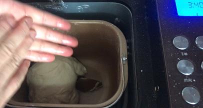 40分钟后，手上抹上少许油