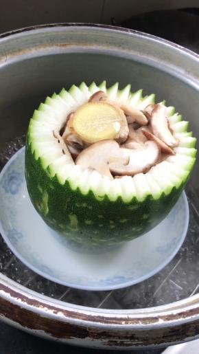 放入开水锅中蒸15分钟