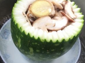 放入开水锅中蒸15分钟