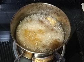 中小火炸10分钟炸熟定型