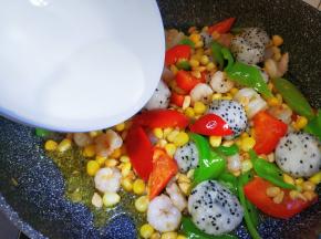 翻匀到入水淀粉