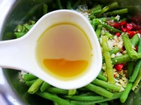 一大勺热油。