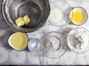 准备食材，黄油室温软化