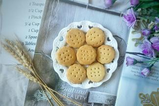 出炉，放凉后装盘