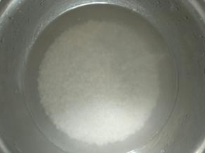 糯米洗净浸泡2小时