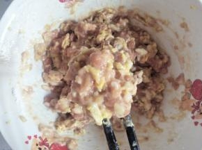 肉馅调好