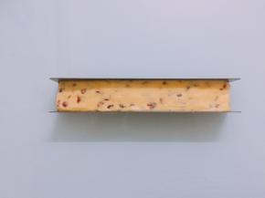 放入模具整形后入冰箱冷冻一个小时