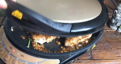 再盖上盖子，继续烤3分钟