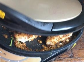 再盖上盖子，继续烤3分钟