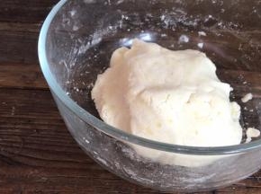 再揉成光滑面团