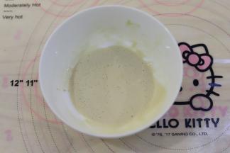 酵母先用水化开。