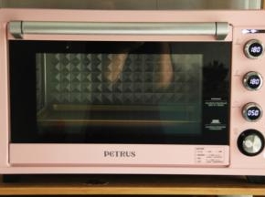 烤箱一定要提前预热，预热足够时间才可以，上下180度预热。