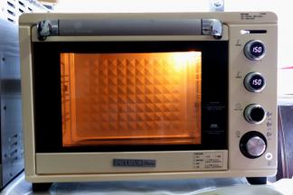 烤箱上下火150度提前预热10至15分钟