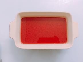 稍微放凉一下，放冰箱冷藏一小时即可