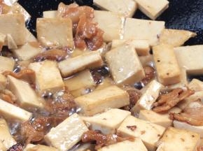 煎至两面金黄色